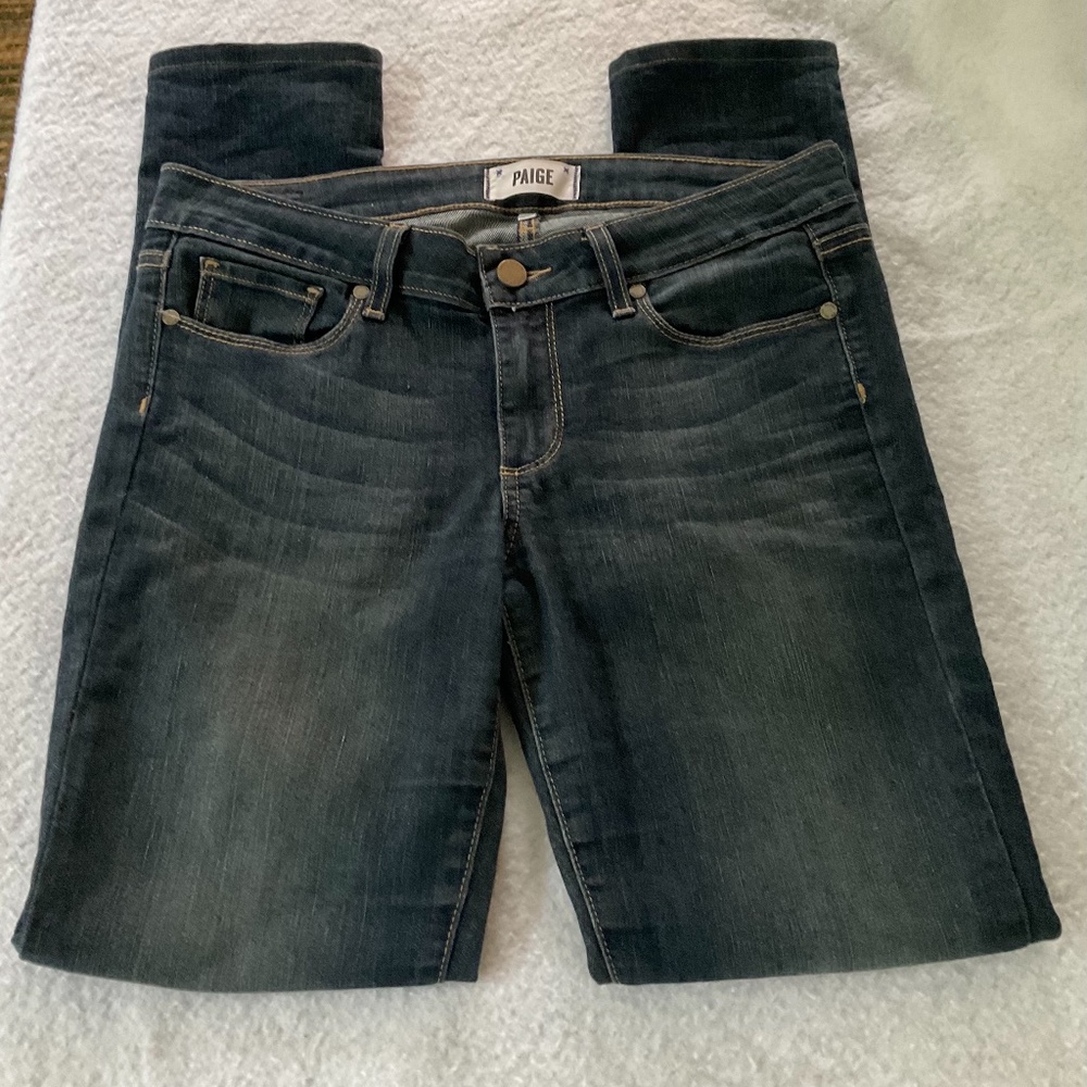 Paige Peg Skinny medium  wash Jeans size 28R